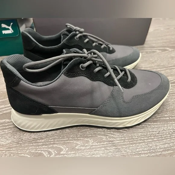 ECCO ST.1 Sneaker Magnet Dark Shadow Suede
Comfort Shoes Men's Size 7.5 - Picture 3 of 5